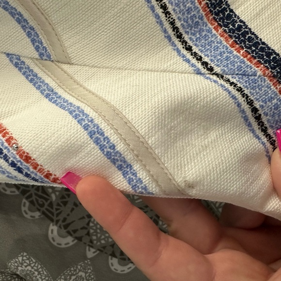 White House black market sleeveless top - Picture 2 of 5